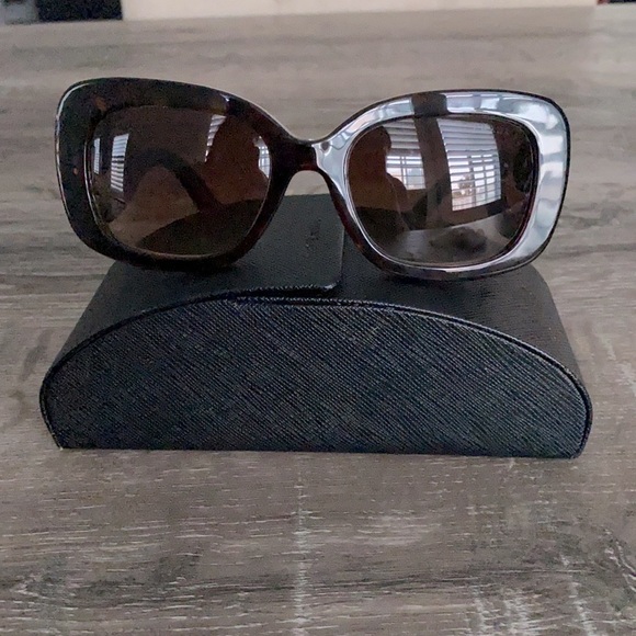 Prada sunglasses - Picture 2 of 3